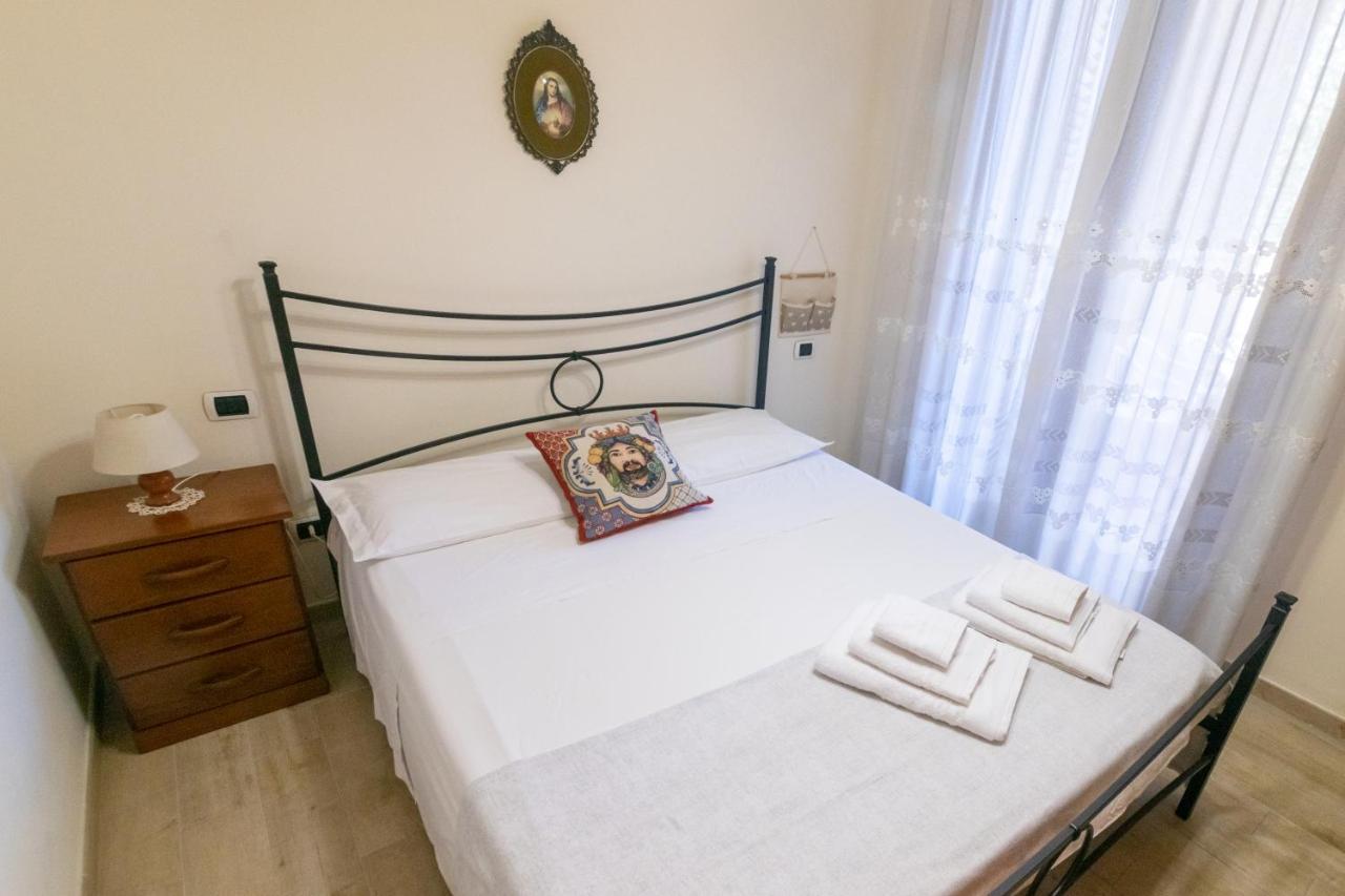 Corallo Holiday House Acitrezza Aci Trezza Extérieur photo